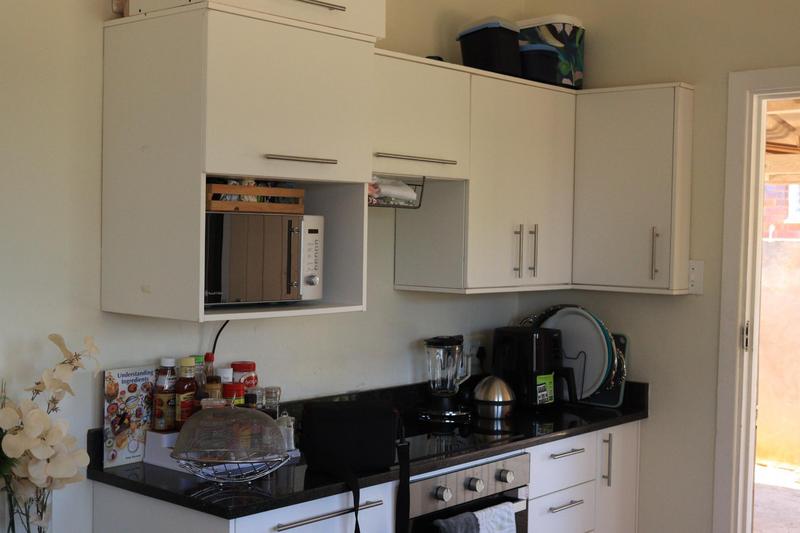 To Let 2 Bedroom Property for Rent in Oatlands Eastern Cape